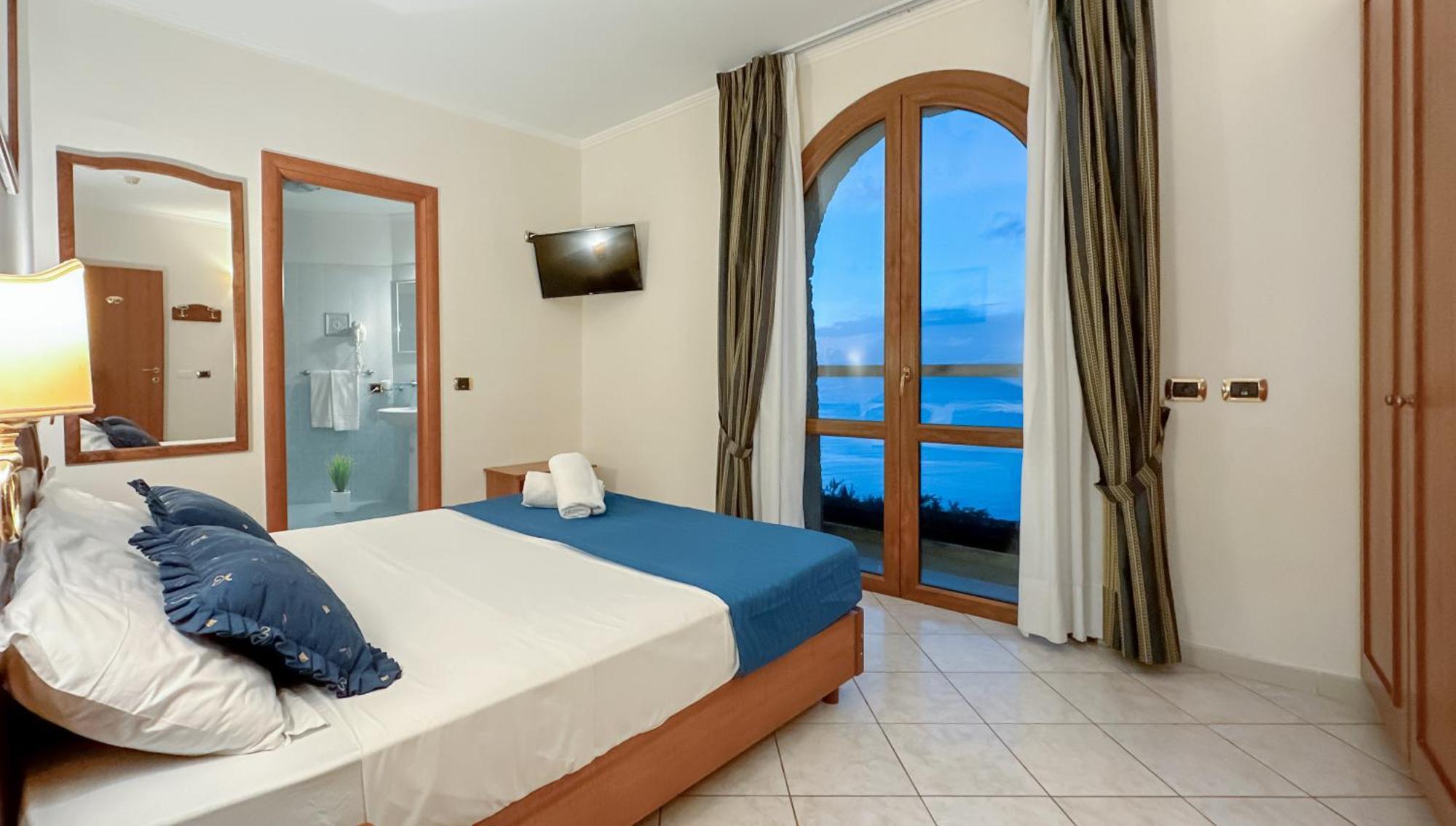Hr Hotel & Spa Piano di Sorrento Exterior photo